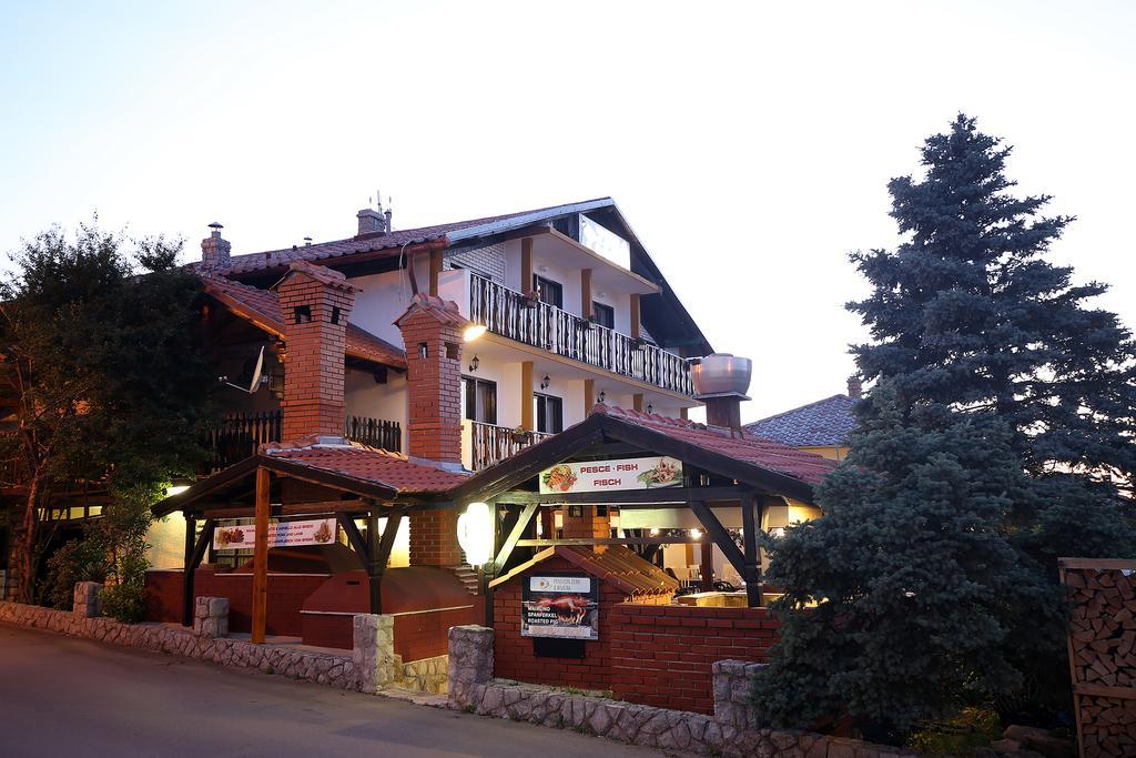 Guest House Zeba & Riviera Šilo Exteriér fotografie