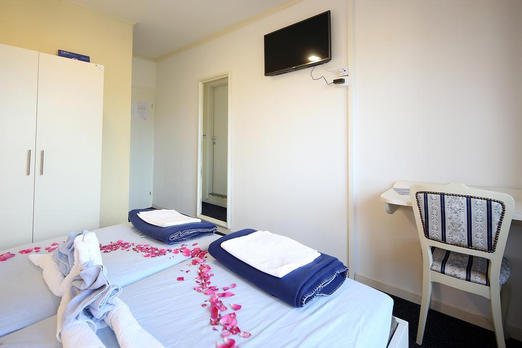 Guest House Zeba & Riviera Šilo Exteriér fotografie